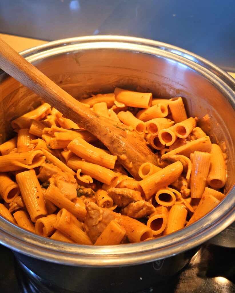 return the pasta into the sauce and mix well till it coated evenly 